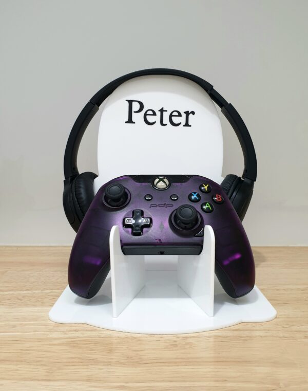 Personalized Headset and controller stand - Image 5